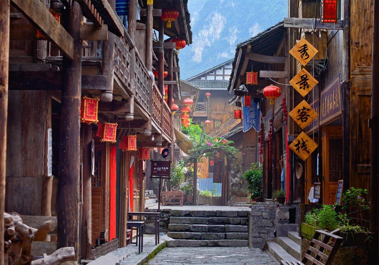 大爱无疆！骆驼蓄电池荣获首届湖北慈善奖